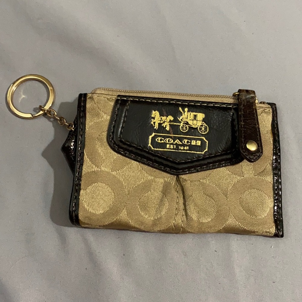 Wallet keychain